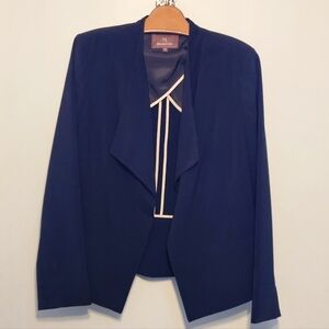 💚 Classic Black Melanie Lyne Blazer – Buttonless, Structured